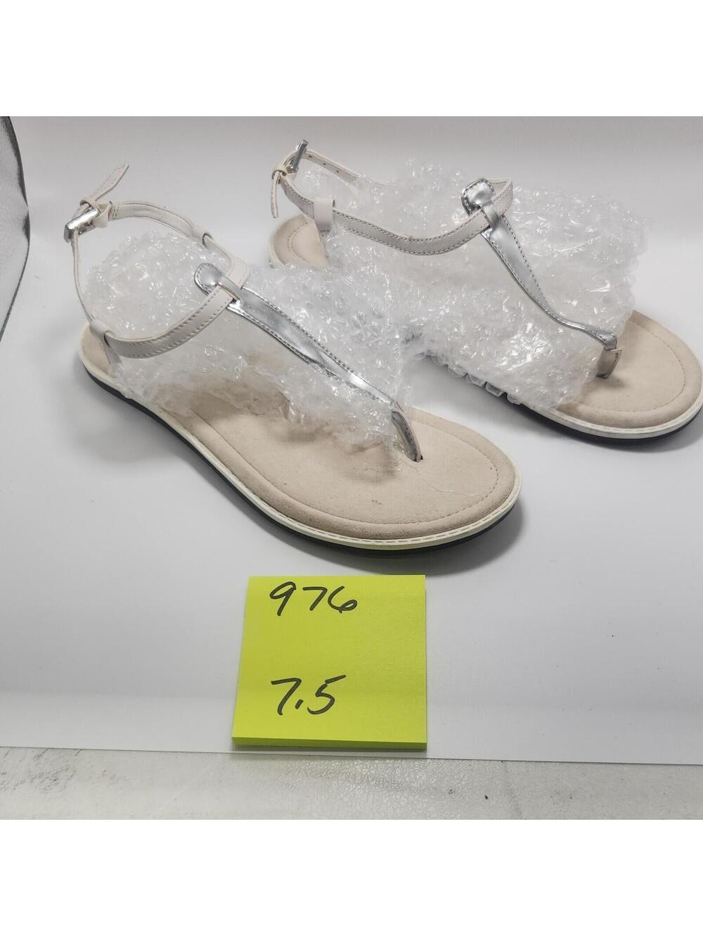 Clarks Women's Silver Thong Flat Sandals Leather Buckle Ankle Strap 7.5